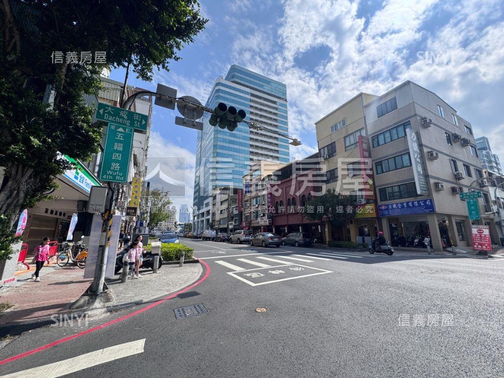 港灣１號院Ａ１１高樓兩房房屋室內格局與周邊環境