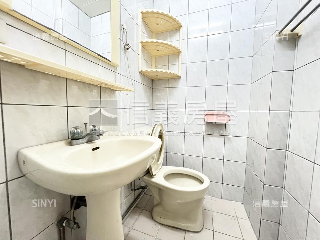 稀有秀安採光邊間美寓房屋室內格局與周邊環境