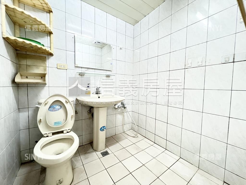 稀有秀安採光邊間美寓房屋室內格局與周邊環境