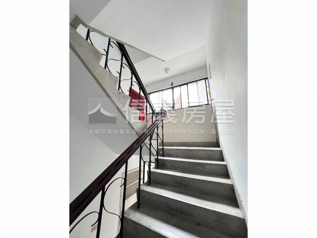 稀有秀安採光邊間美寓房屋室內格局與周邊環境