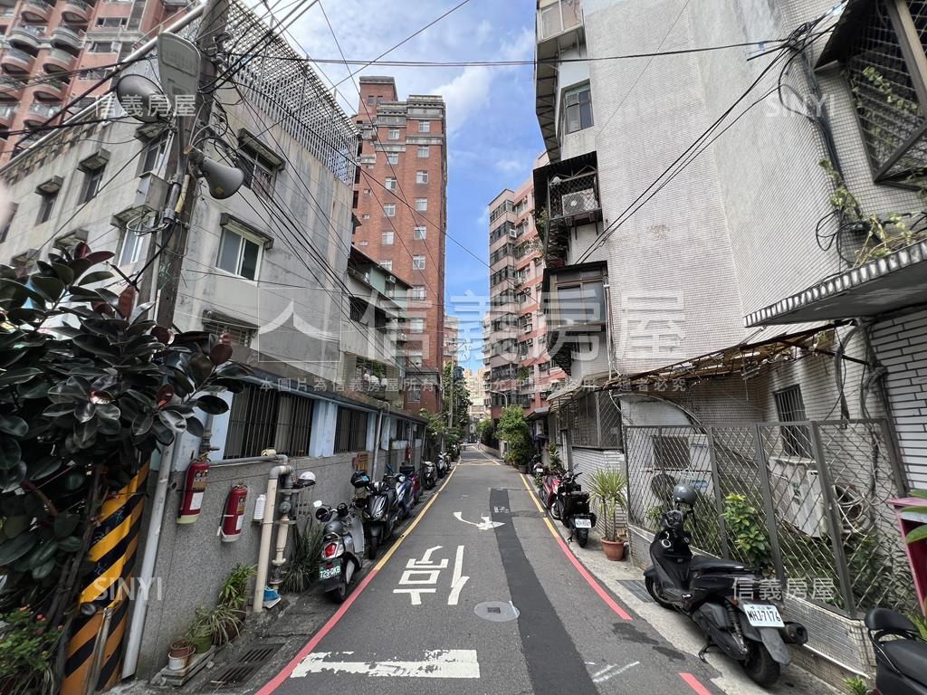 稀有秀安採光邊間美寓房屋室內格局與周邊環境