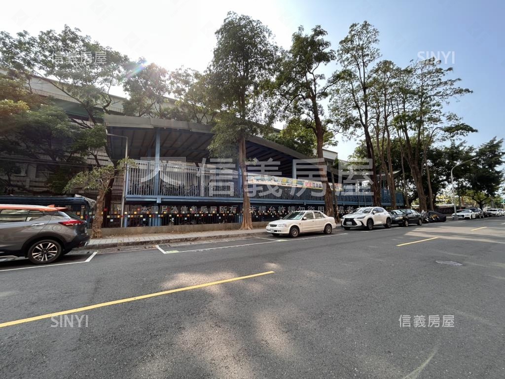 衛武營藝境透店房屋室內格局與周邊環境