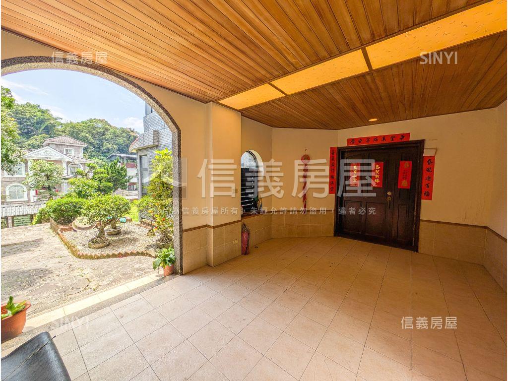 陽光沐浴。獨院尊邸房屋室內格局與周邊環境