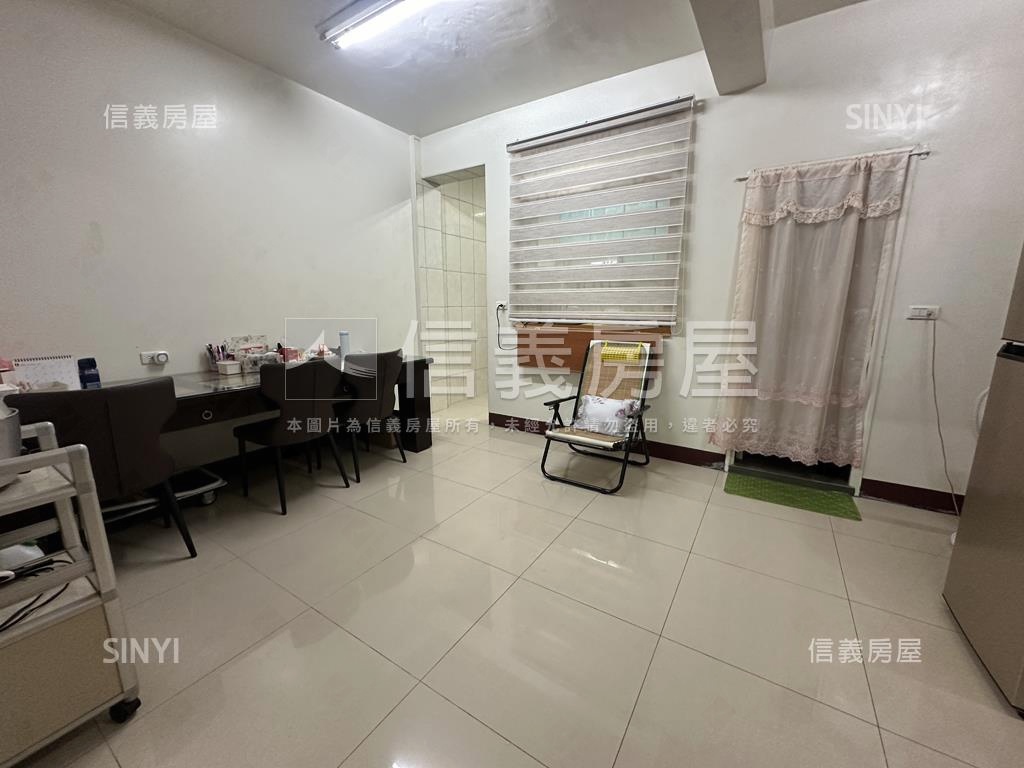 彰師大大面寬美透天房屋室內格局與周邊環境