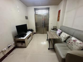 實踐路大面寬透天