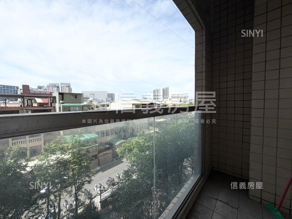 東方紐約大兩房兩衛附車位房屋室內格局與周邊環境