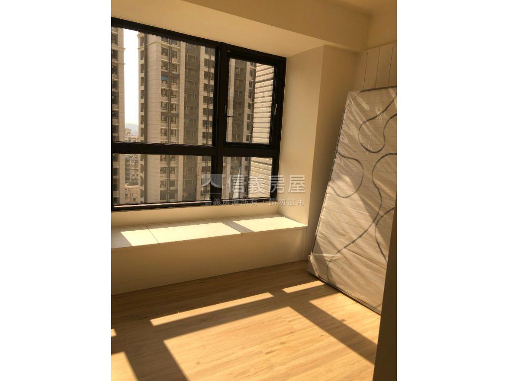 日月光景觀戶（三房）房屋室內格局與周邊環境