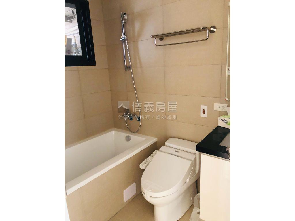 日月光景觀戶（三房）房屋室內格局與周邊環境