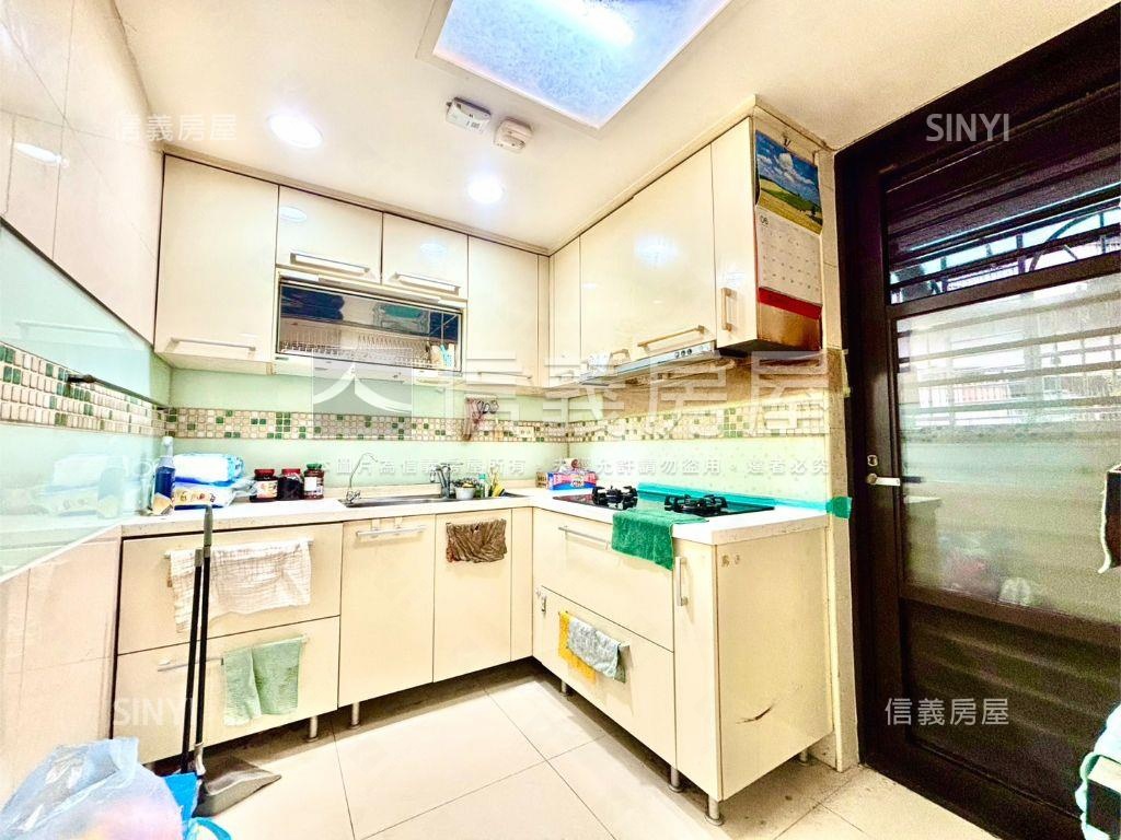 中正至美三房車位美屋房屋室內格局與周邊環境