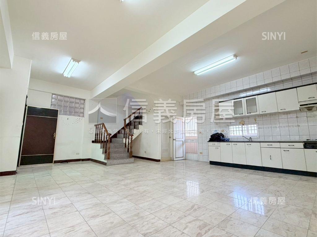 地坪約５０坪獨棟車墅房屋室內格局與周邊環境