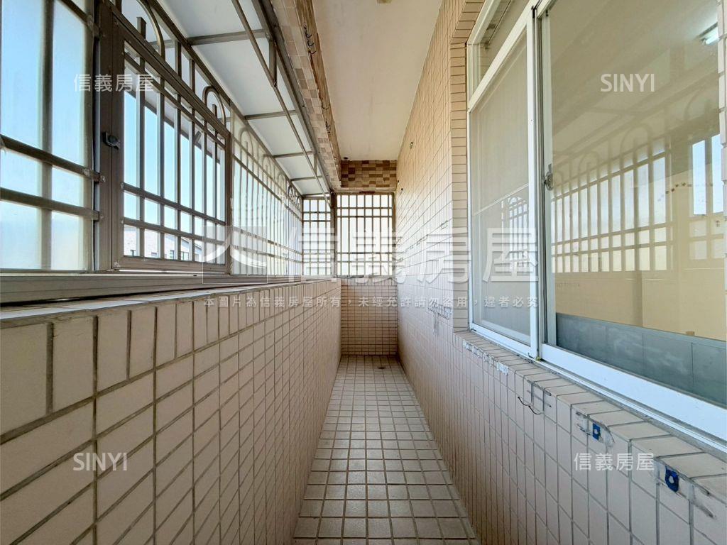 地坪約５０坪獨棟車墅房屋室內格局與周邊環境