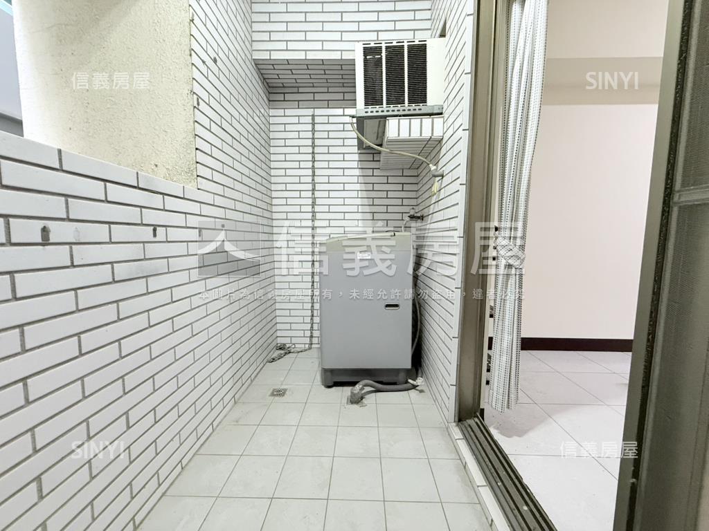 最愛有陽台套房房屋室內格局與周邊環境