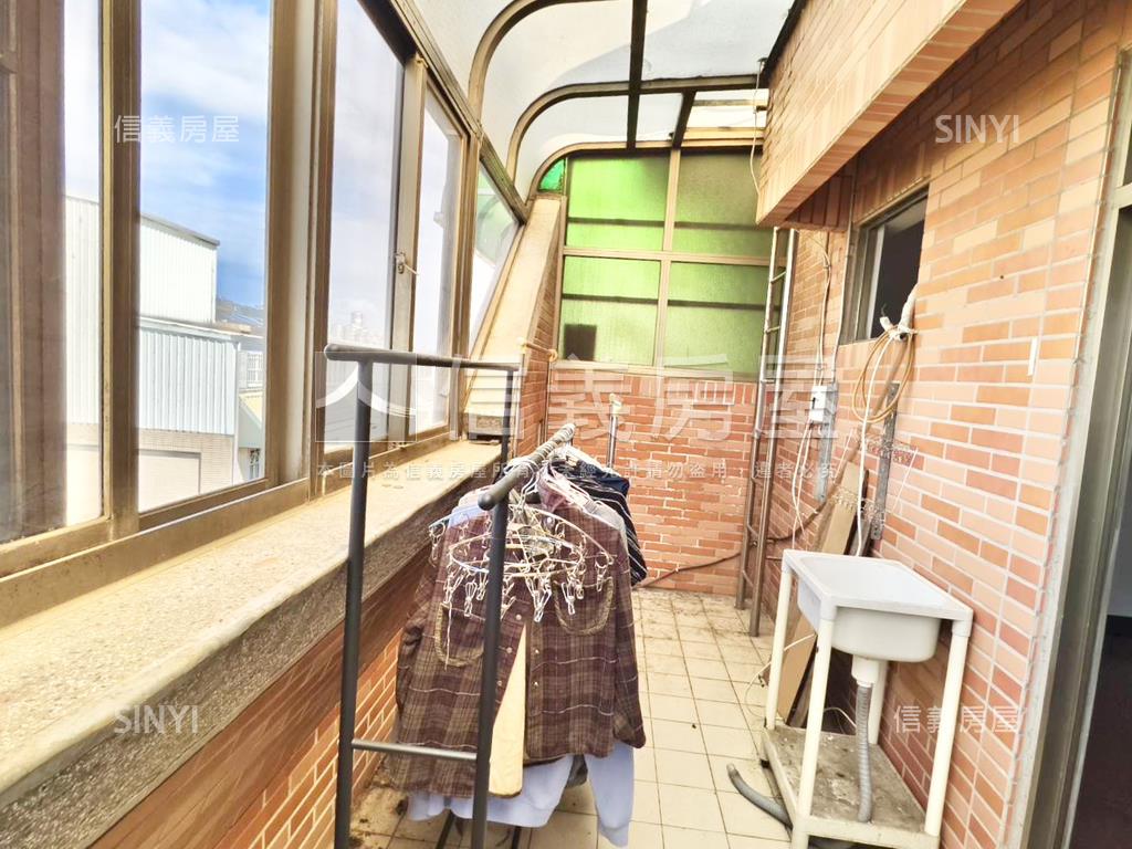 低總價邊間透天房屋室內格局與周邊環境