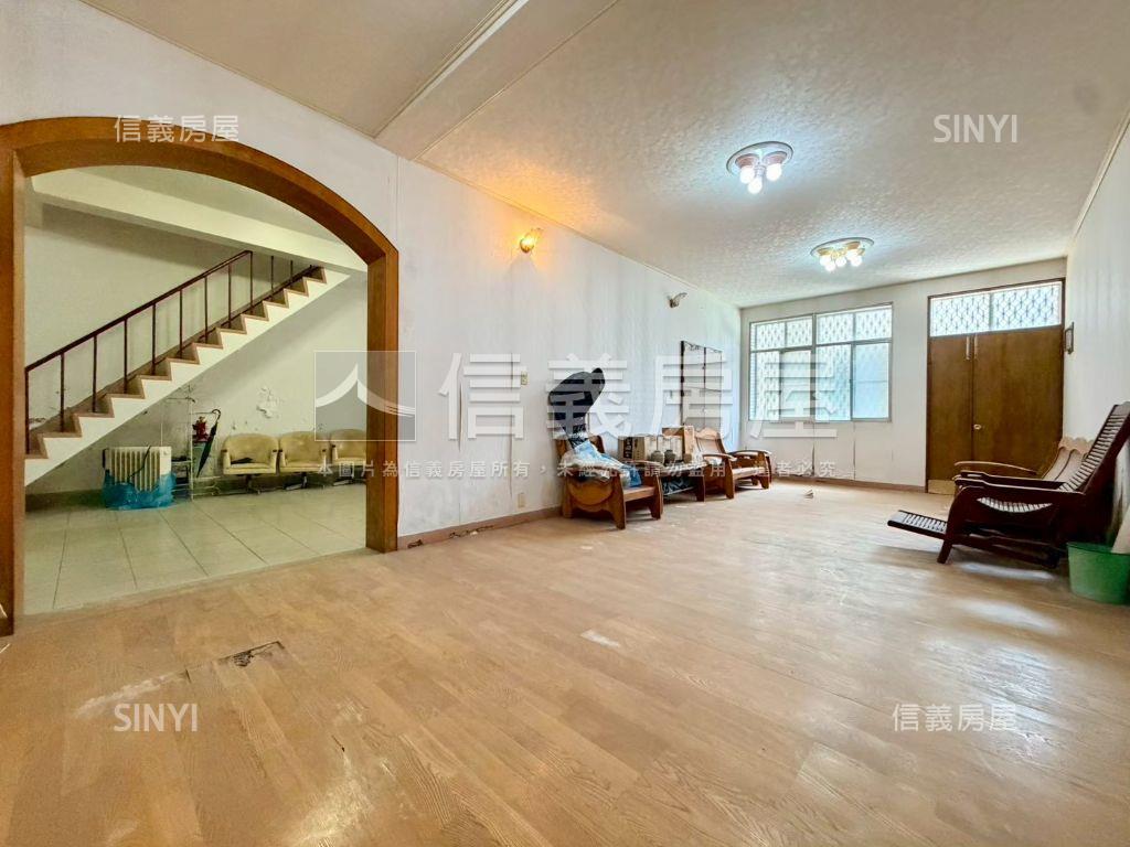 中西區｜雙城區文賢透天Ｂ房屋室內格局與周邊環境