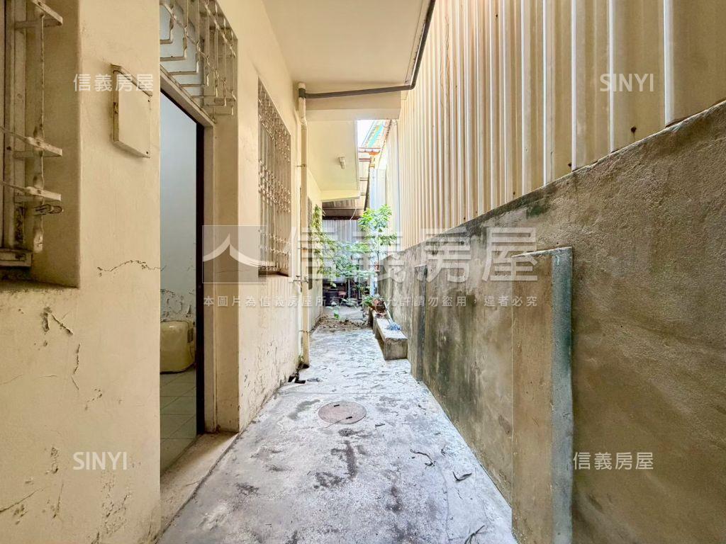 中西區｜雙城區文賢透天Ｂ房屋室內格局與周邊環境