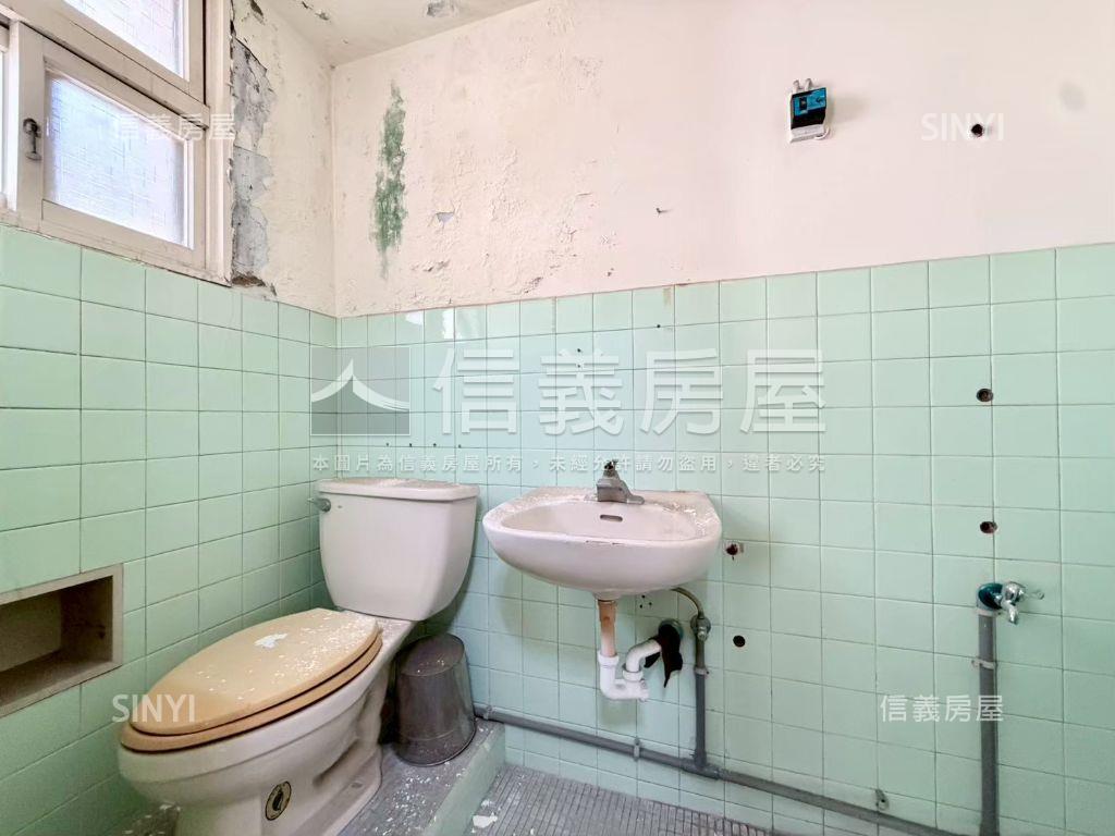 中西區｜雙城區文賢透天Ｂ房屋室內格局與周邊環境