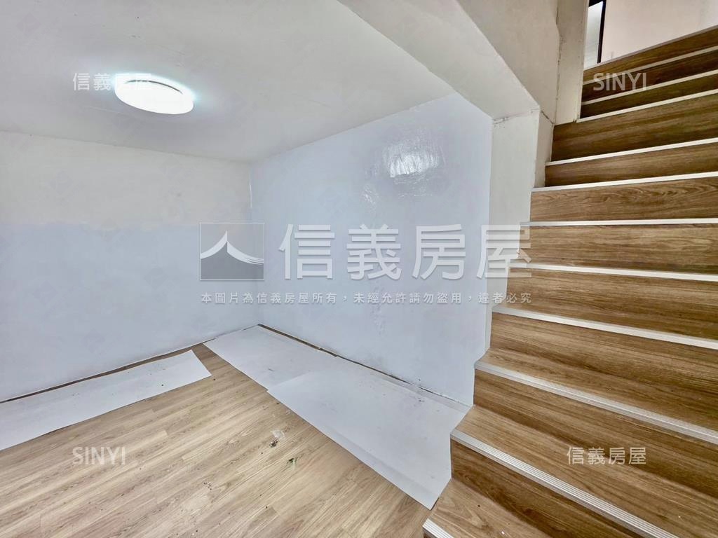 區公所停車方便美妝一樓房屋室內格局與周邊環境