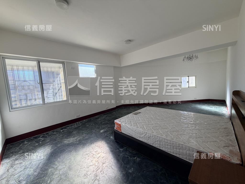 鹽埕·面府北公園採光套房房屋室內格局與周邊環境