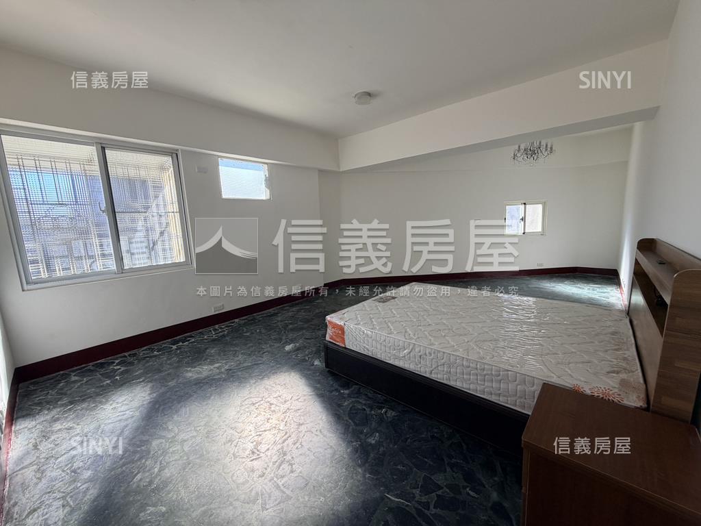 鹽埕·面府北公園採光套房房屋室內格局與周邊環境