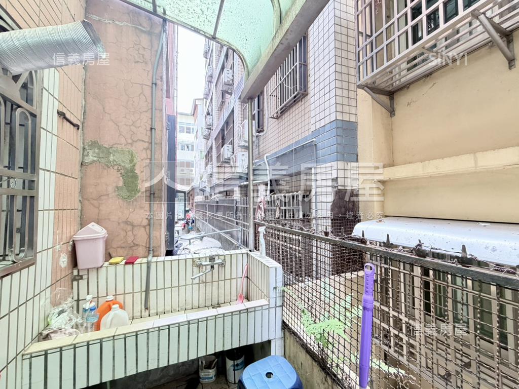 中科高投報整棟收租店套房屋室內格局與周邊環境