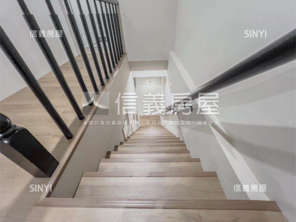 近楠梓科學園區新翻修店面房屋室內格局與周邊環境