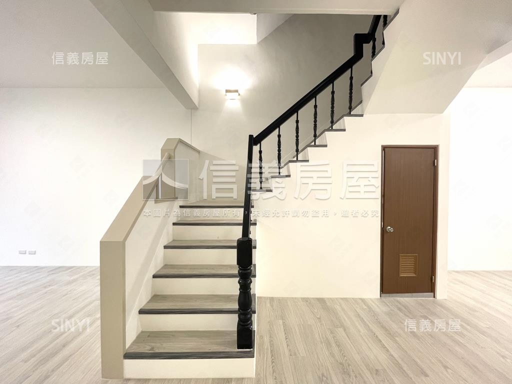 楓愛林稀有釋出裝潢別墅房屋室內格局與周邊環境