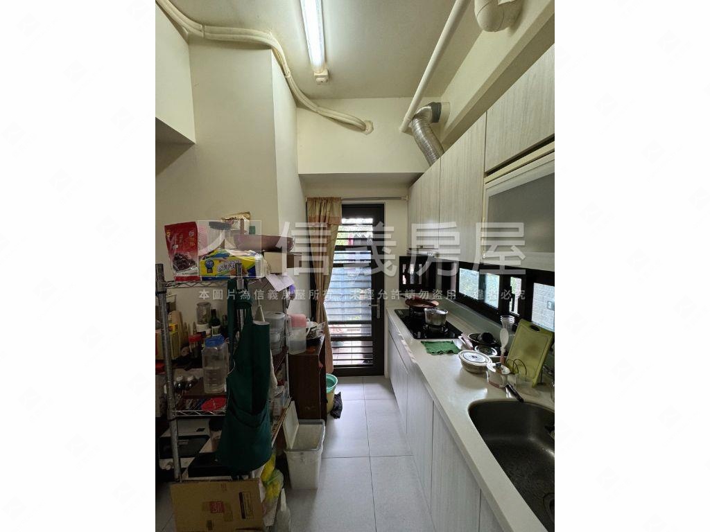 低總價屋齡新小資兩房房屋室內格局與周邊環境