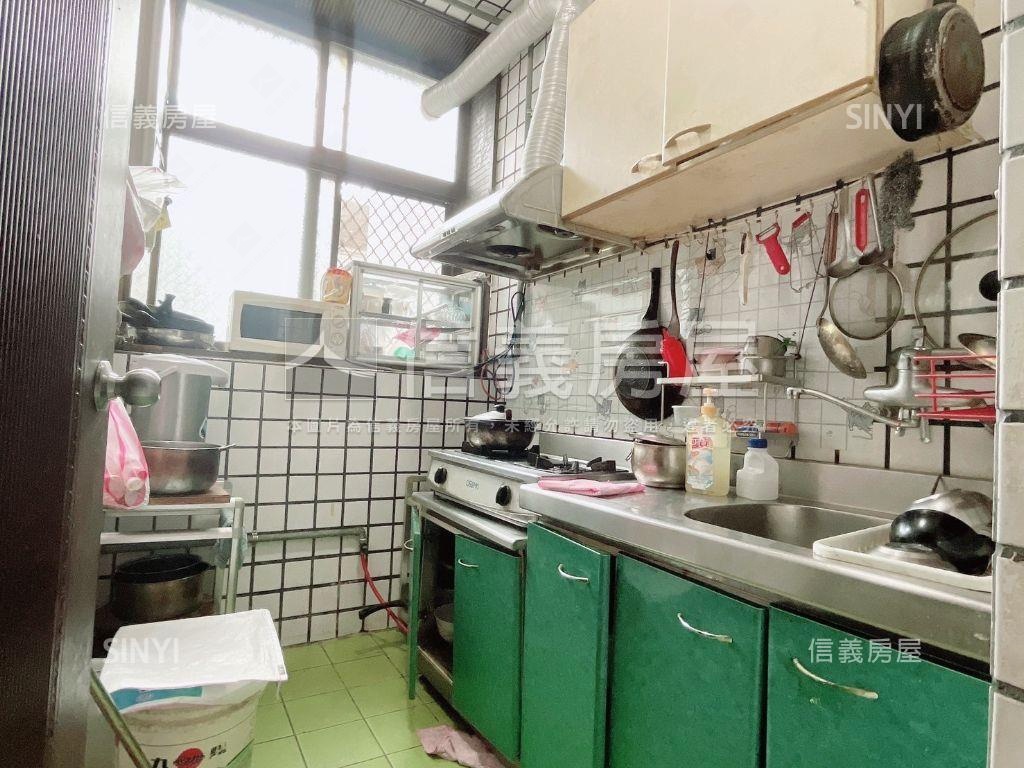 稀有釋出桃園後站低總價房屋室內格局與周邊環境
