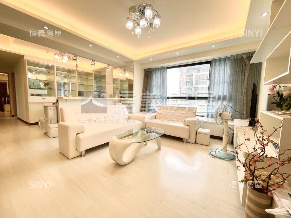 市政文華４房雙平車房屋室內格局與周邊環境