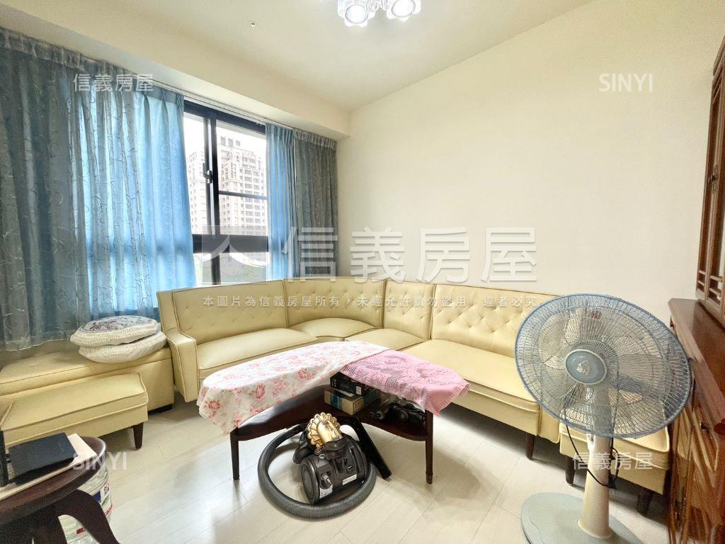 市政文華４房雙平車房屋室內格局與周邊環境