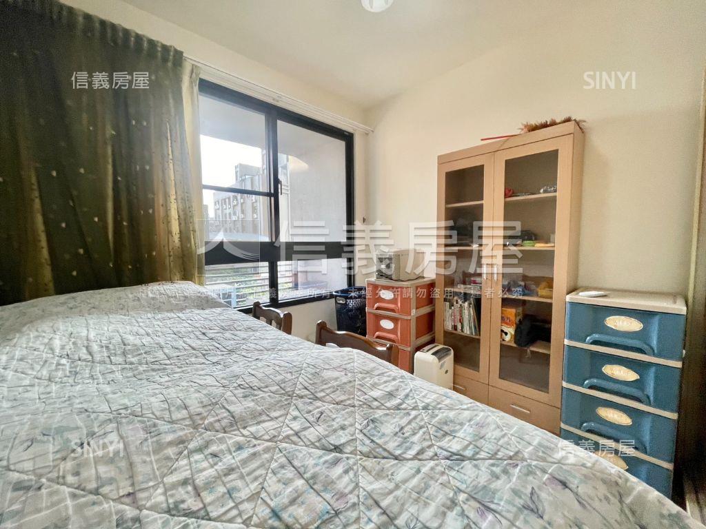 市政文華４房雙平車房屋室內格局與周邊環境