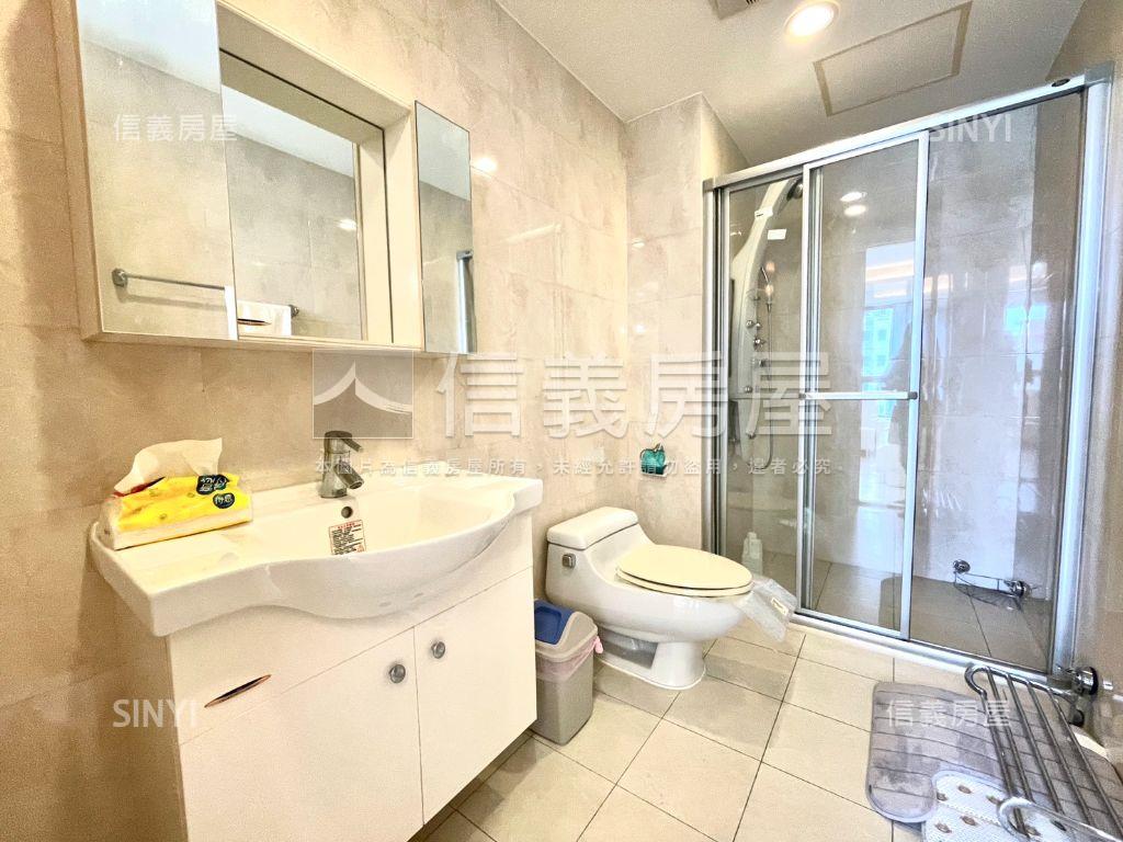 市政文華４房雙平車房屋室內格局與周邊環境