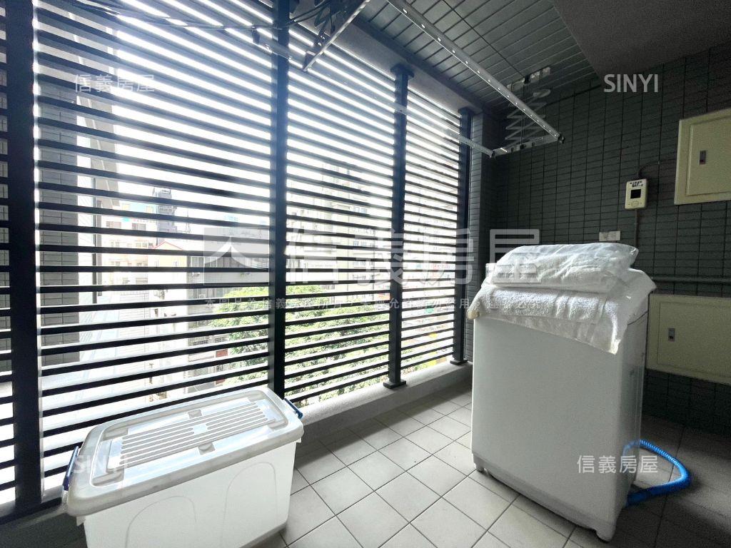 市政文華４房雙平車房屋室內格局與周邊環境