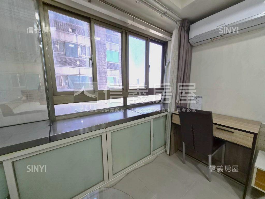 近捷運高樓水噹噹電梯一房房屋室內格局與周邊環境