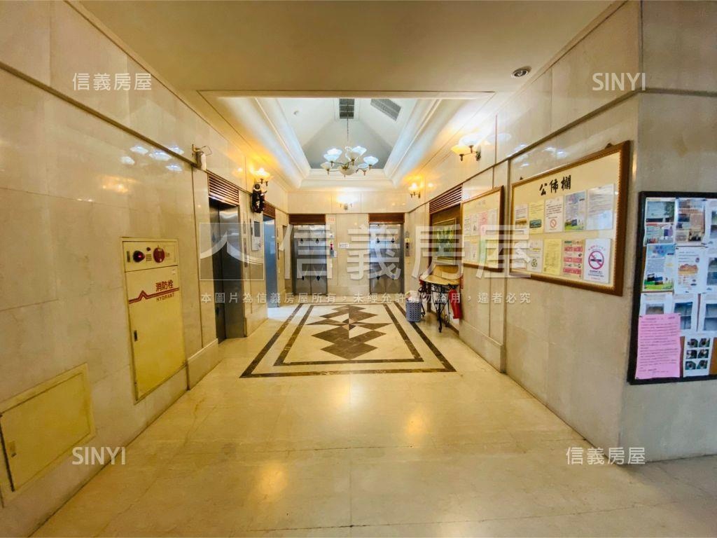 近捷運高樓水噹噹電梯一房房屋室內格局與周邊環境