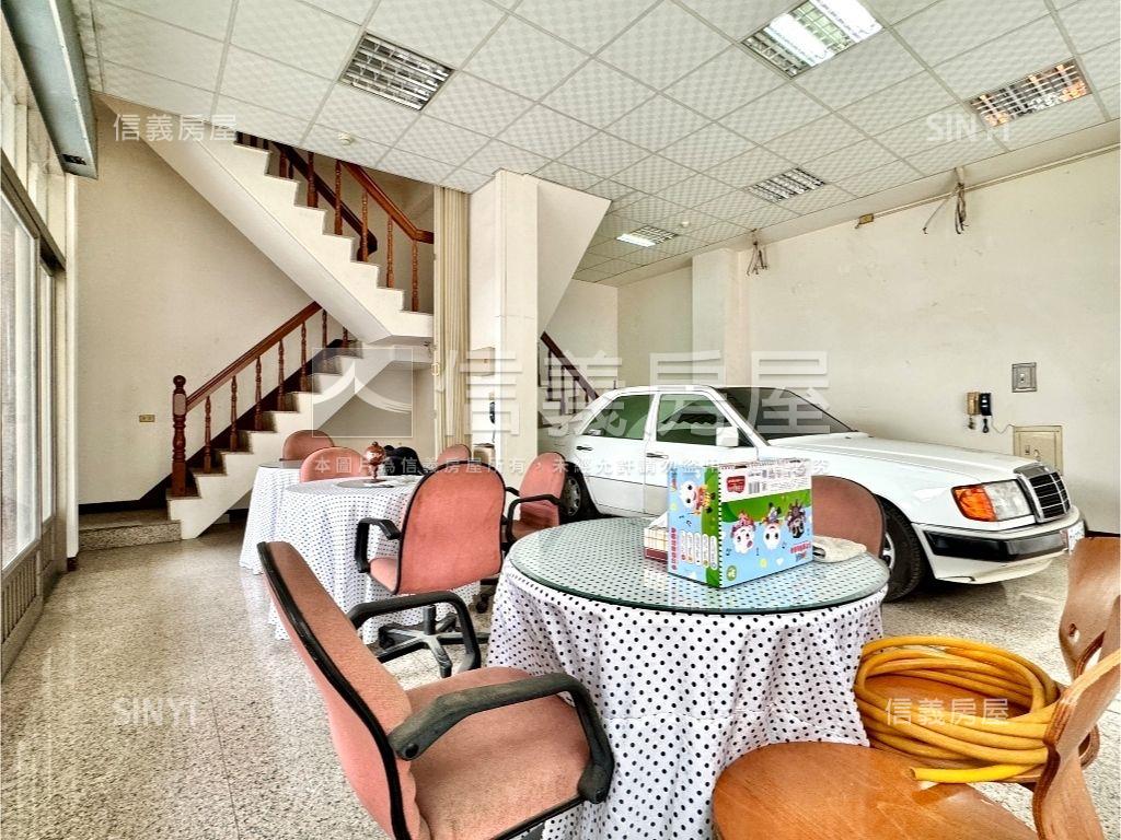 店長指名傳家左營金△房屋室內格局與周邊環境