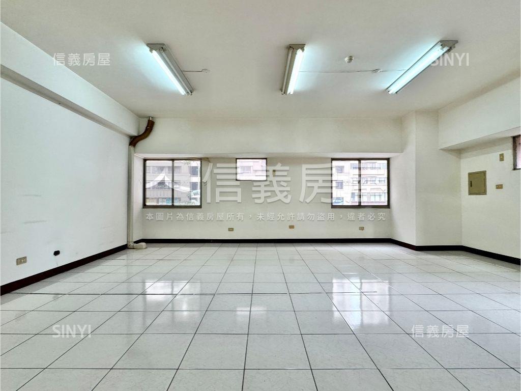 店長指名傳家左營金△房屋室內格局與周邊環境