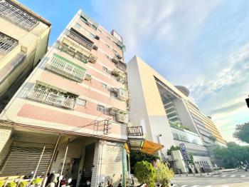 中國醫精裝收租套房電梯