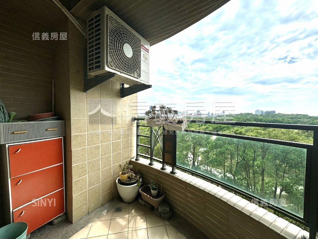 都會公園捷運旁三房平移車房屋室內格局與周邊環境