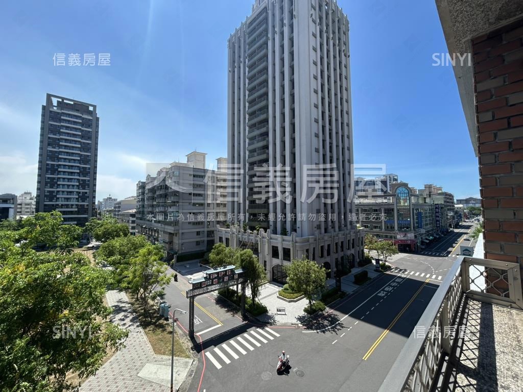國平路面公園霸景店住房屋室內格局與周邊環境