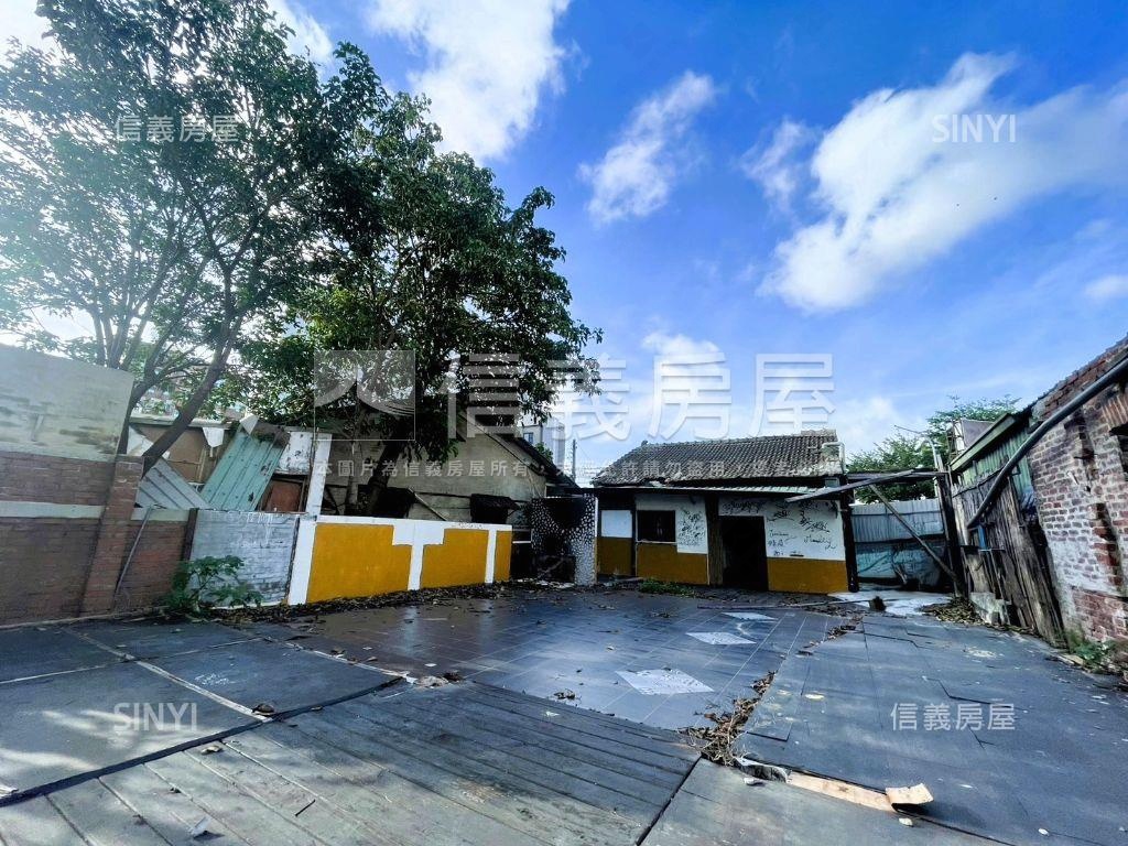 夏林路角窗大地坪賺錢店面房屋室內格局與周邊環境