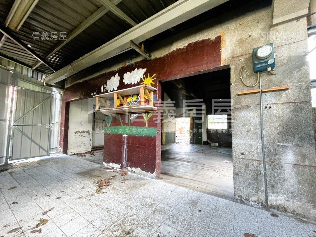 夏林路角窗大地坪賺錢店面房屋室內格局與周邊環境