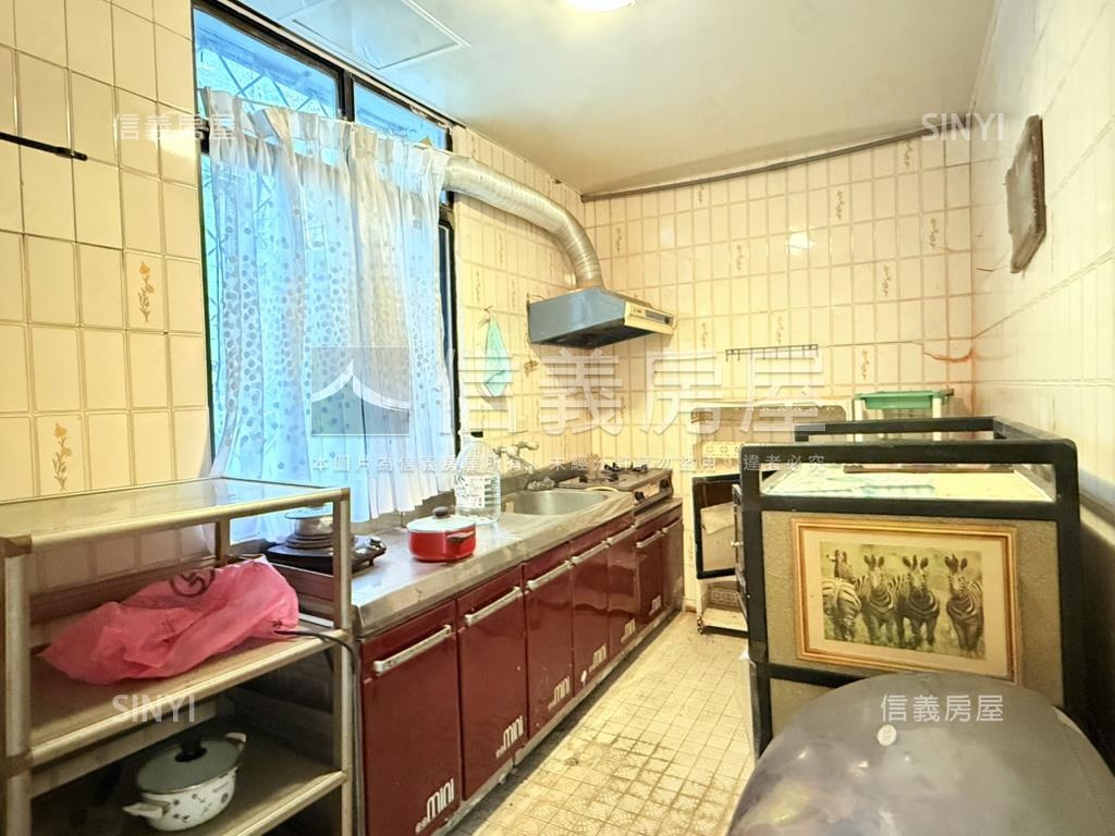 ＜誠售＞楓橋清幽渡假透天房屋室內格局與周邊環境