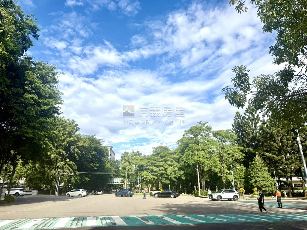 正美村路透店房屋室內格局與周邊環境
