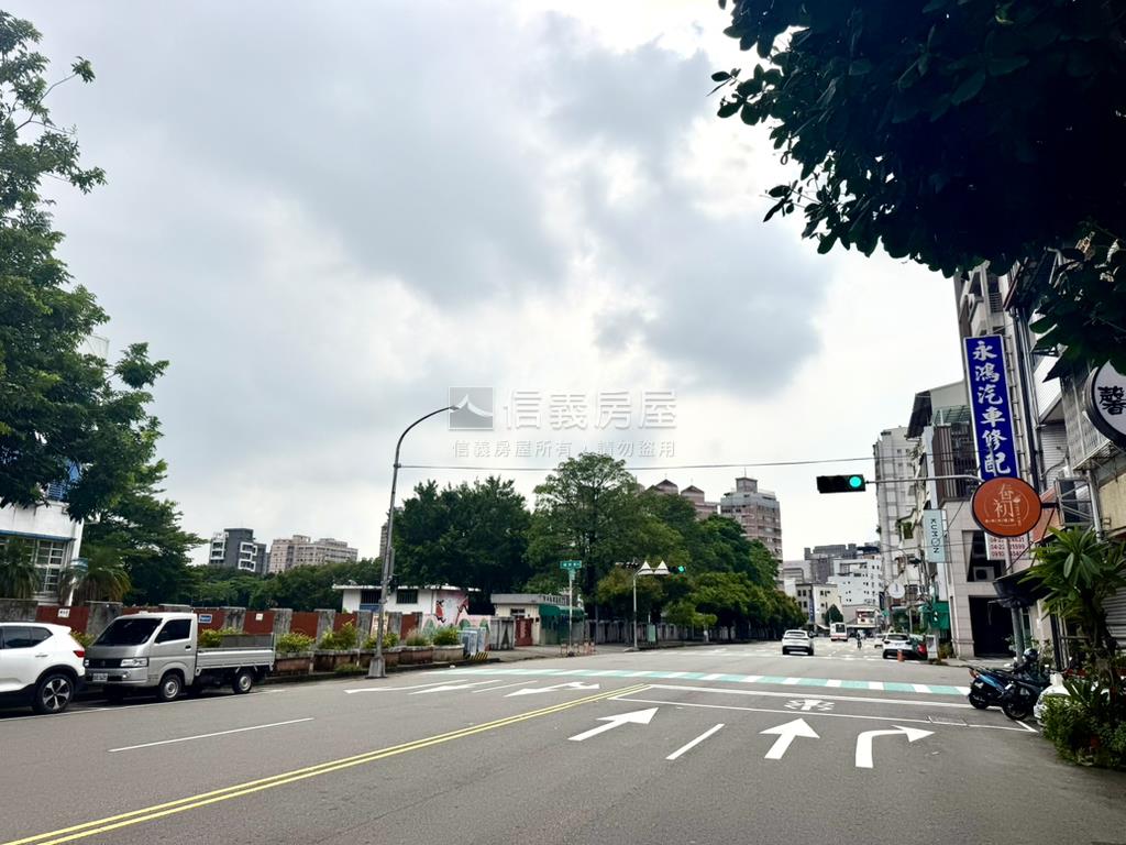 正美村路透店房屋室內格局與周邊環境