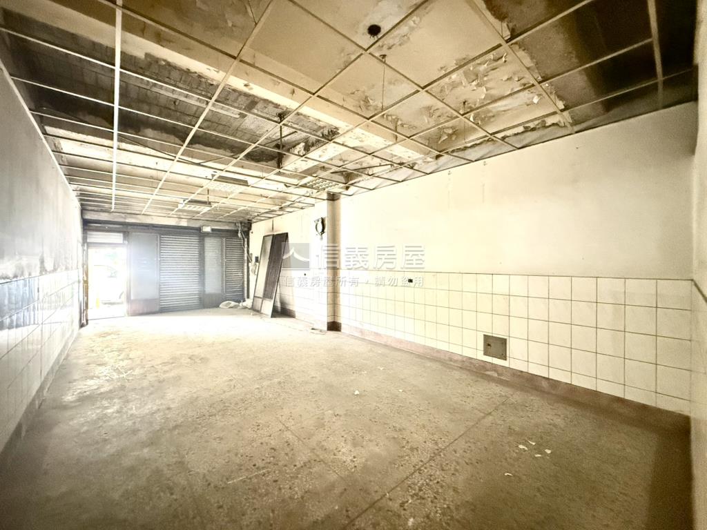 正美村路透店房屋室內格局與周邊環境