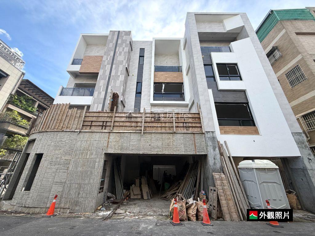 永華路全新雙車墅Ｂ房屋室內格局與周邊環境