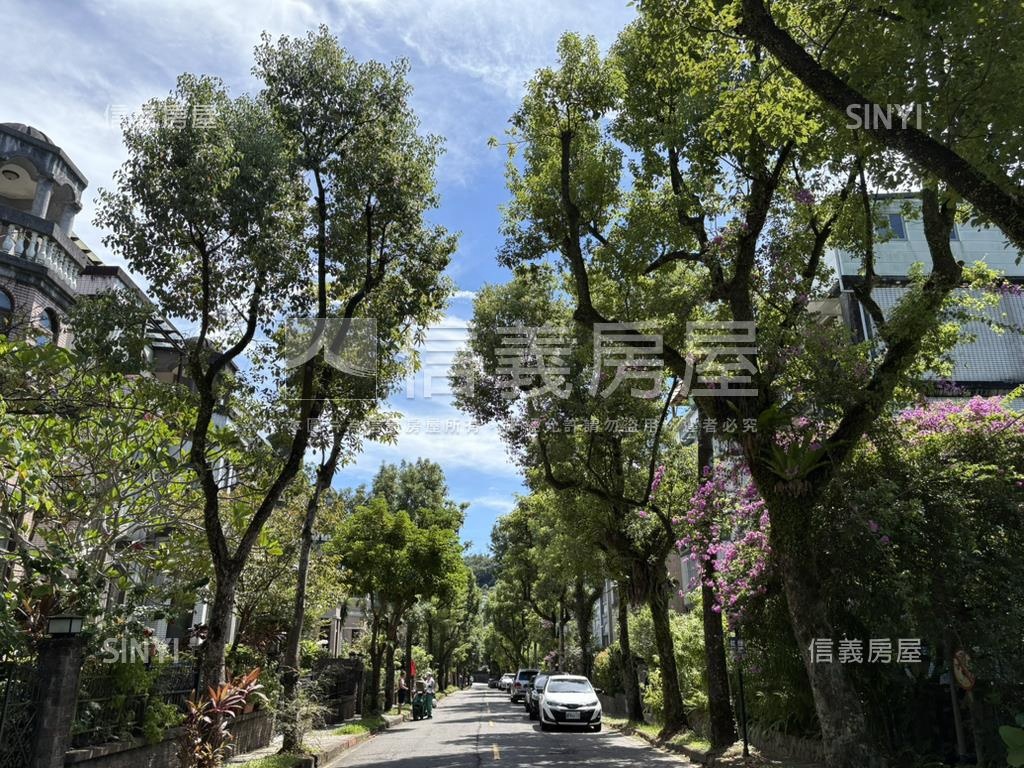 瓏山林蔭邊間下疊庭院房屋室內格局與周邊環境