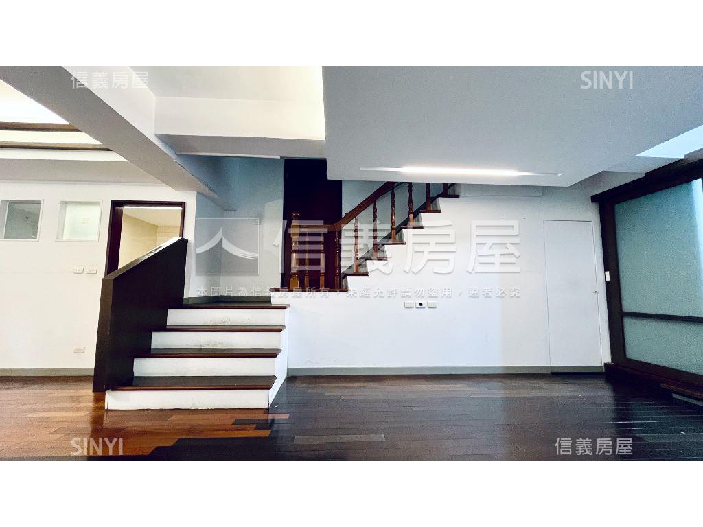 瓏山林蔭邊間下疊房屋室內格局與周邊環境