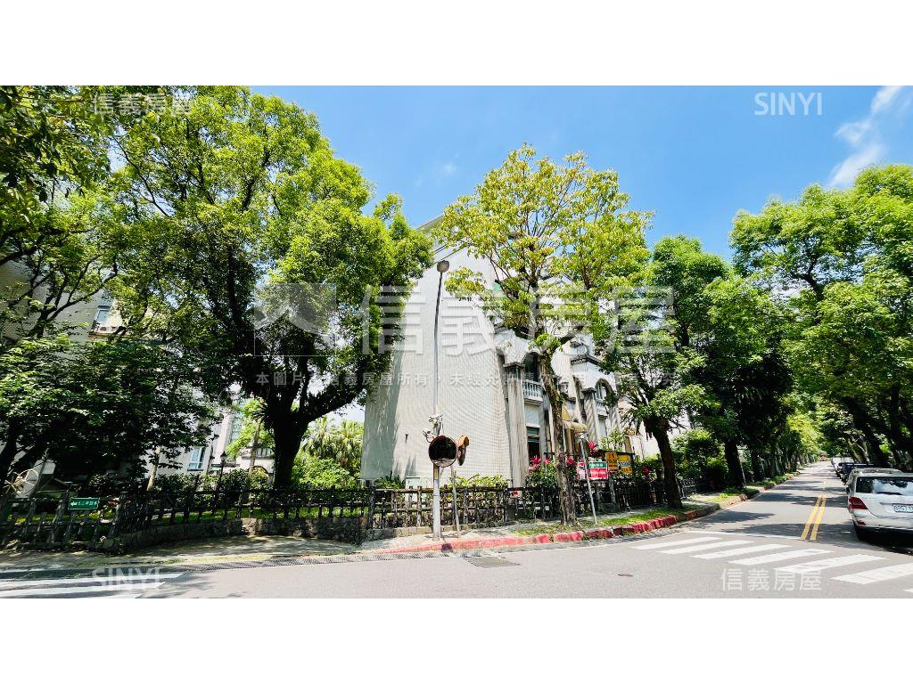 瓏山林蔭邊間下疊房屋室內格局與周邊環境